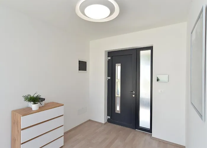 House Vintijan 2194 * Пула