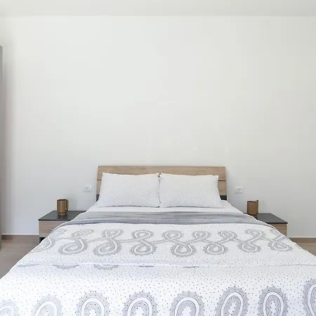 House Vintijan 2194 بولا