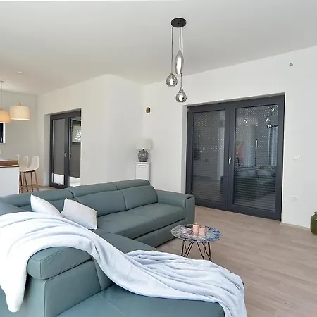 House Vintijan 2194 بولا