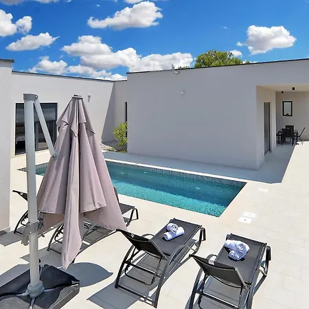 بيت للعطل House Vintijan 2194