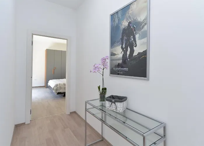 House Vintijan 2194 * Πούλα