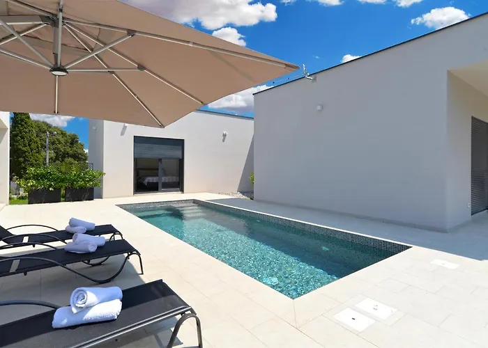 House Vintijan 2194 * Πούλα